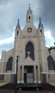 Iglesia-De-San-Rafael.-Heredia-Province-San-Rafael-COSTA-RICA-LIMOUSINE-SERVICE.jpg