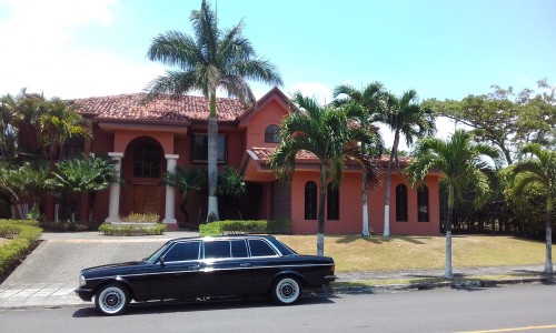 RED-MANSION-LIMOSINA-COSTA-RICA.jpg