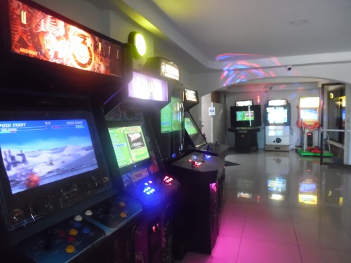 EMPLOYEE-NEEDS-A-BREAK-IN-COMPANY-GAME-ROOM-IDEAS.jpg