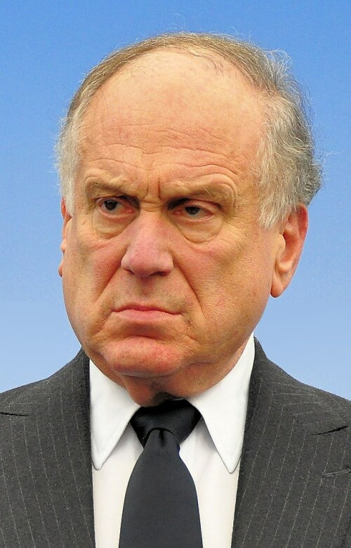 640px-Ronald_S_Lauder_-_Rally_against_anti-Semitism_-_Berlin_14_September_2014_-_1_-_c_MichaelThaidigsmann_cropped.jpeg