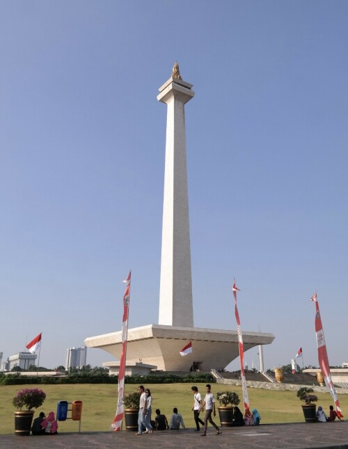 Monas1.jpeg