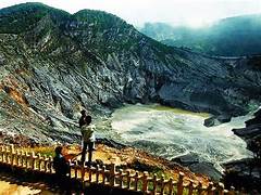 TangkubanPerahu1.jpeg