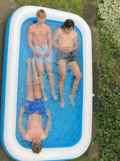 chillaz.jpeg