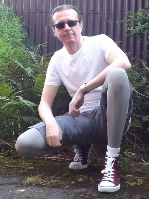 Wearing-tights-under-shorts.jpeg