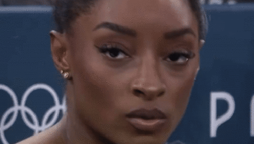 Biles-Rebeca.gif