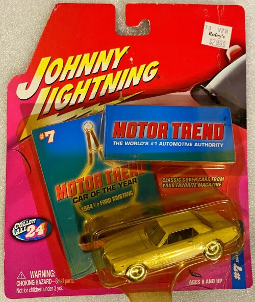 MASINKA-Johnny-Lightning---1964-1-2-Ford-Mustang---2003-Motor-Trend-7---292-01-7.jpg