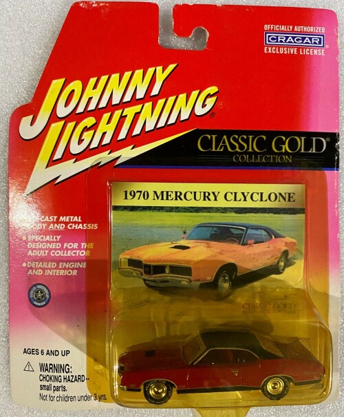 MASINKA-Johnny-Lightning---1970-Mercury-Cyclone---2002-Classic-Gold-2---Real-Riders---404-13-2.jpg