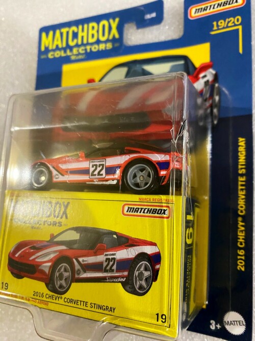 MASINKA-Matchbox---2016-Chevy-Corvette-Stingray---2022-Collectors-Series-19-20---HFL98-2.jpg