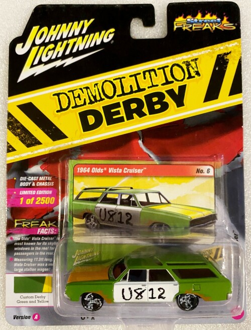 MASINKA-Johnny-Lightning---1964-Olds-Vista-Cruiser---2018-Street-Freaks-Demolition-Derby-6---JLSF008-6.jpg
