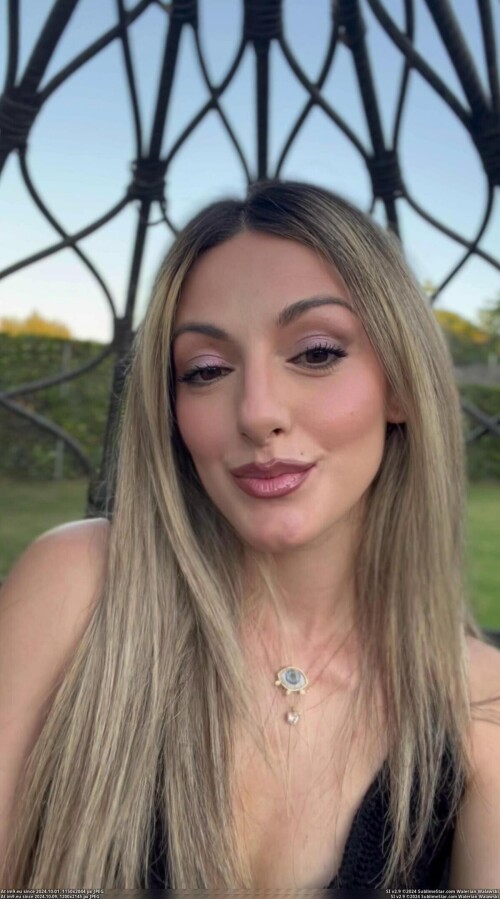 im9.euim9-eu-hooker-anna-beautiful-face-cumkiss-benjamin-fiegl-cheating-anna-rosenmuller.jpg