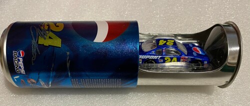 MASINKA-Action-Chevy-Monte-Carlo-Dupont-24-Jeff-Gordon-2001-Pepsi-Racing-NASCAR-Act24pepsi.jpg