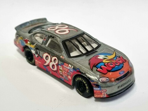 Ford_Taurus_Stock_Car_Model_Racing_Cars_bb94306b-9d70-41c0-890f-61ecad92b7942.jpg
