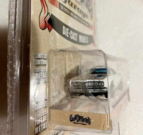 MASINKA-Hot-Wheels-Custom-68-COPO-Camaro-2014-Blister-Greenlight-Monkey-Garage-BFF03-gl-3.jpg
