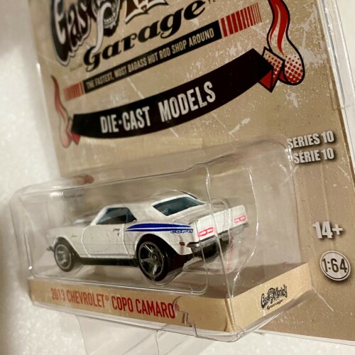MASINKA-Hot-Wheels-Custom-68-COPO-Camaro-2014-Blister-Greenlight-Monkey-Garage-BFF03-gl-4.jpg