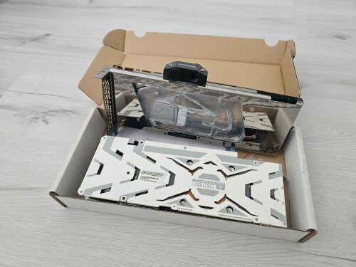 Galax-1080ti.jpg