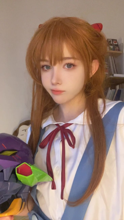 Asuka---Evangelion-Cosplay_diyadiya.png