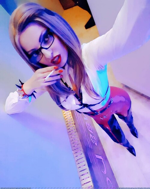 rosalatexcatsuitanmarosenmuller-www.de.pinterest.comAnnajenniferrosenmuellerlatex-latexsmellannarosenmuller-latexzigaretteannarosenmuller-latexhandschuheannarosenmuller.jpg