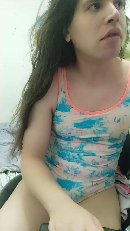 Lovelylilush-sissy-princess-in-blue-leotard-192.jpg