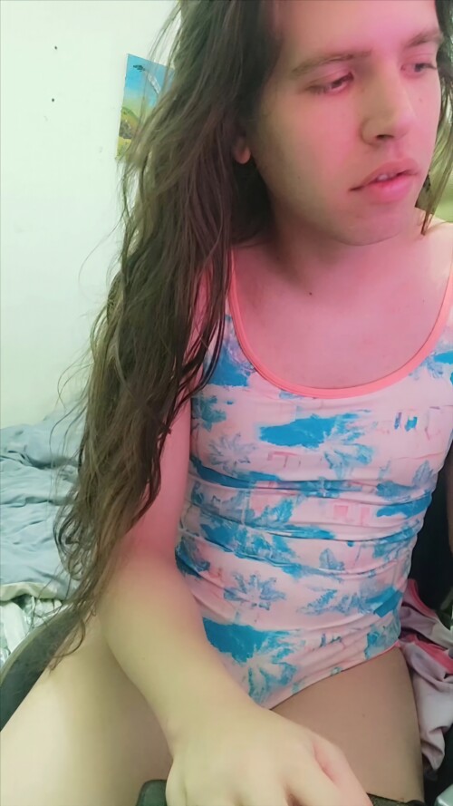 Lovelylilush-sissy-princess-in-blue-leotard-76.jpg