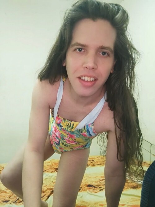 Lovelylilush-flowers-sissy-tranny-36.jpg