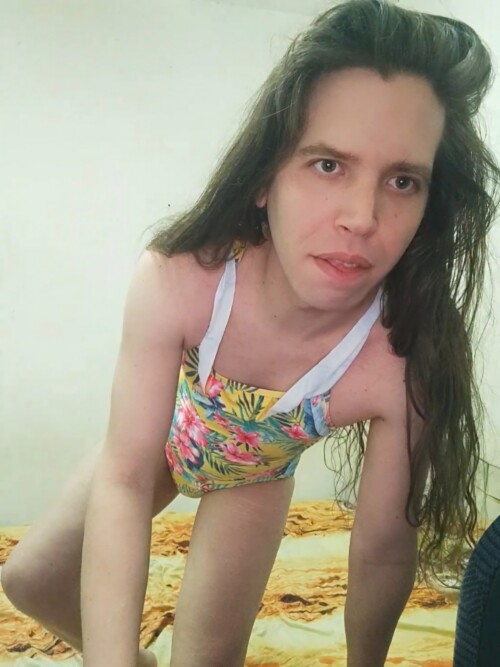 Lovelylilush-flowers-sissy-tranny-51.jpg