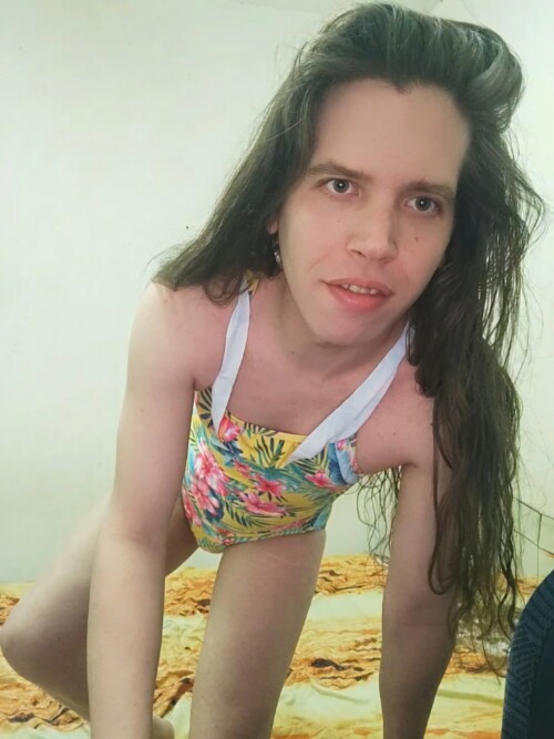 Lovelylilush-flowers-sissy-tranny-63.jpg