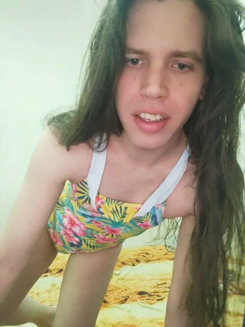 Lovelylilush-flowers-sissy-tranny-77.jpg
