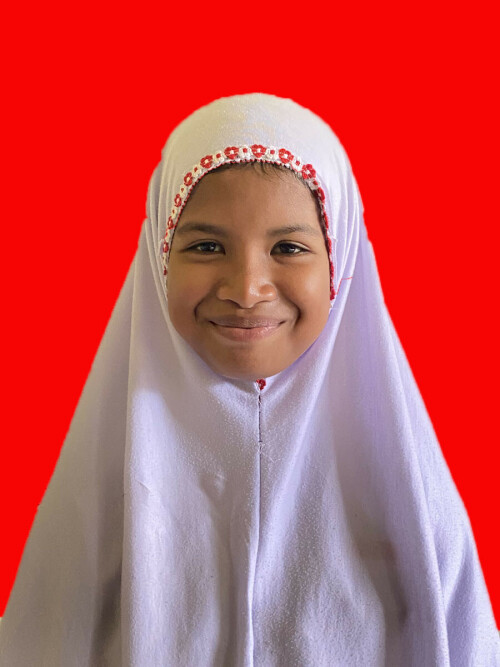 NATASYA-QONIAH-FAUZIAH-RIADY.jpg