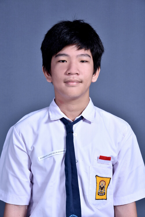 10-HADRIANT.jpg