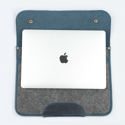 Felt-laptop-sleeve-blue5.jpg