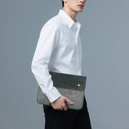 Felt-laptop-sleeve-green3.jpg