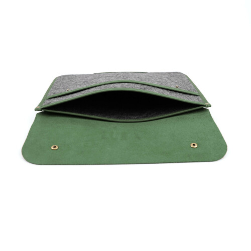 Felt-laptop-sleeve-green4.jpg