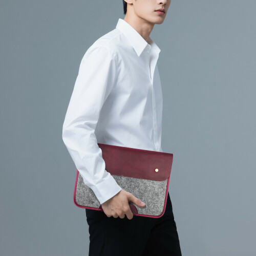 Felt-laptop-sleeve-purple3.jpg