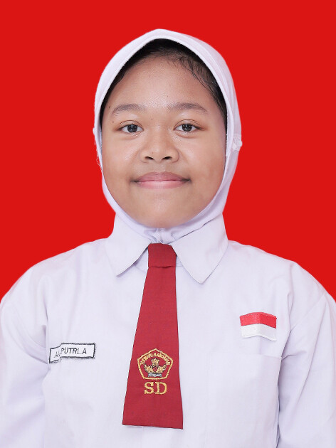AULIA-PUTRI-AZZIRNI.jpg