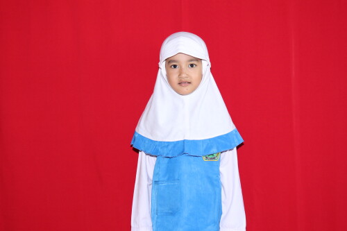 AVELIA-DWI-CAHAYA.jpg