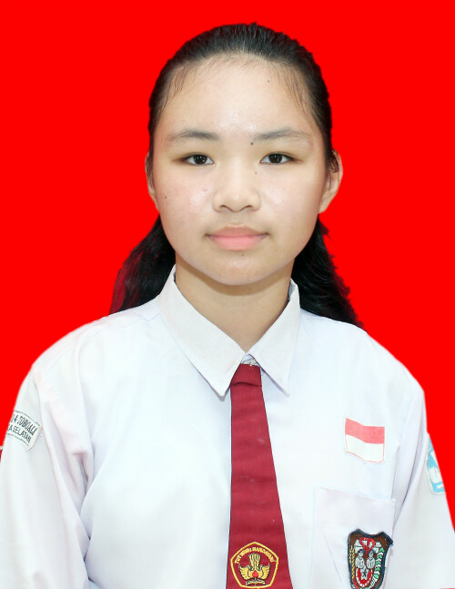 Leony.jpg
