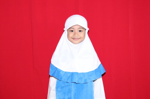 ZULAIKHA-PUTRI-EKNATA.jpg