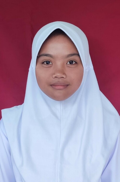 8.NAZLA-KHUMAIRA-NURMAULIDA.jpeg