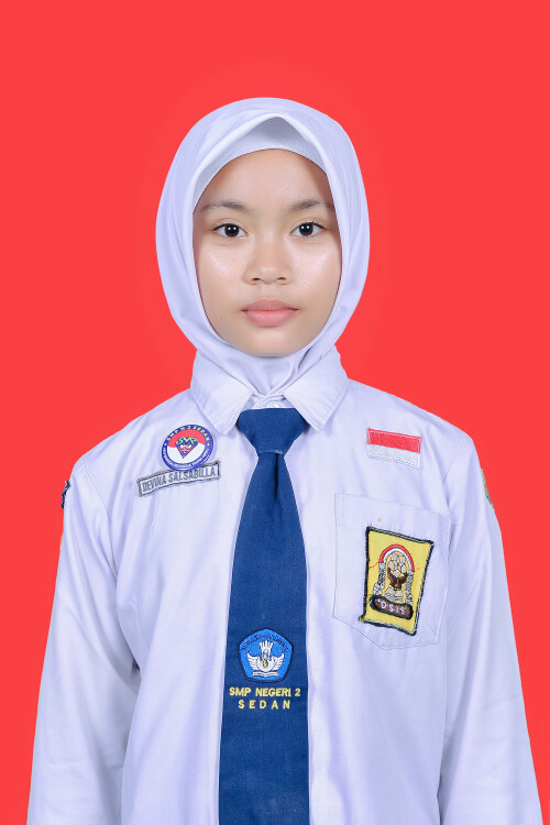 DEVINA.jpg