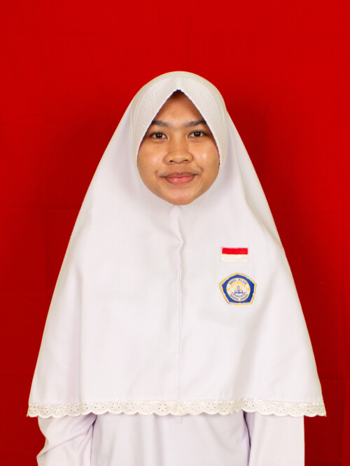 Mahira-Aqila-Azra.jpg