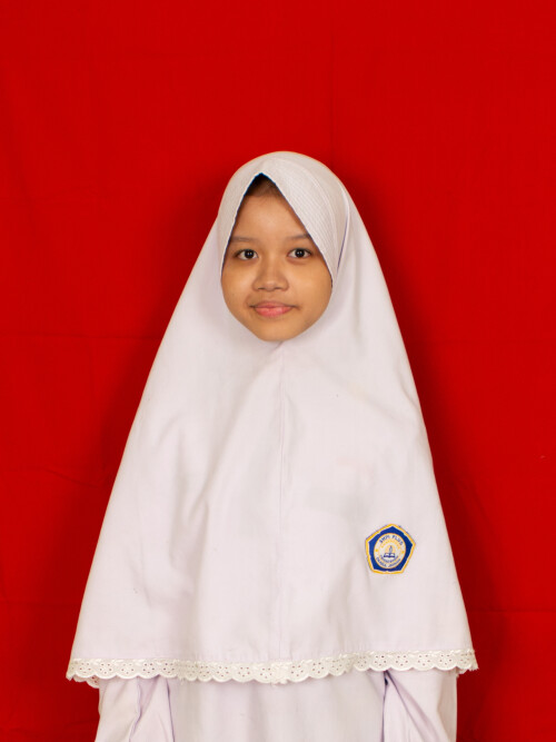 Tanaya-Rahayu-Naziz.jpg