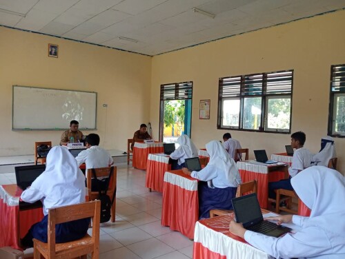 foto-siswa-ikut-anbk.jpeg