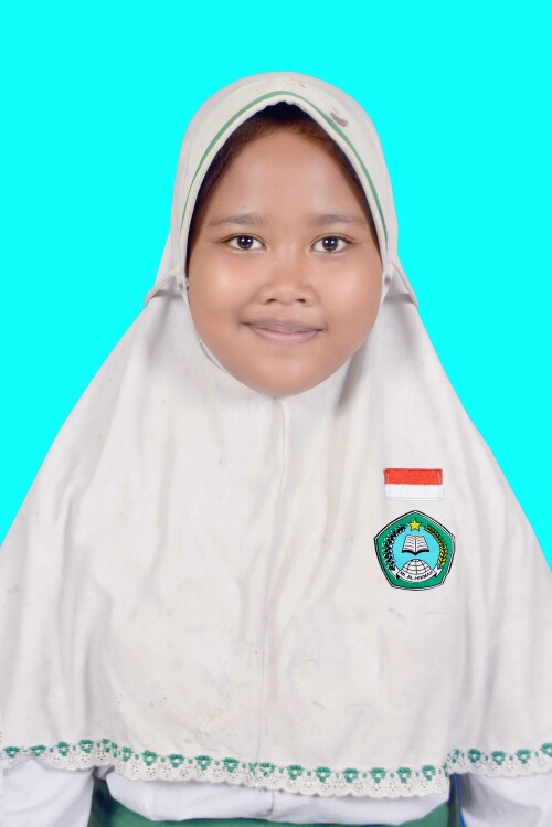PUTRI-ADINDA-OKTAVIOLA.jpg