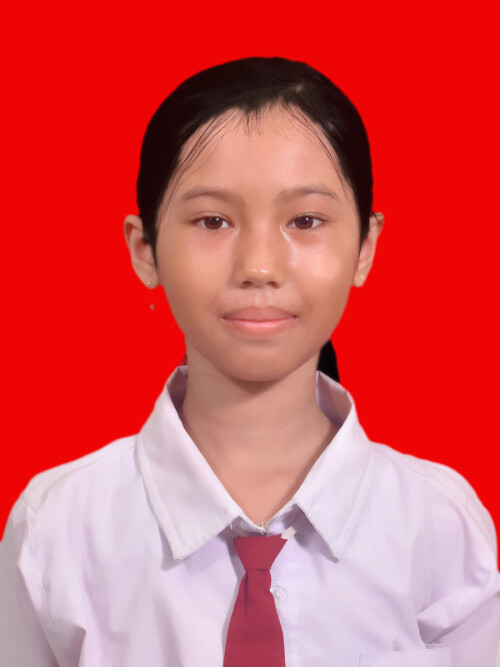 nayla.jpg