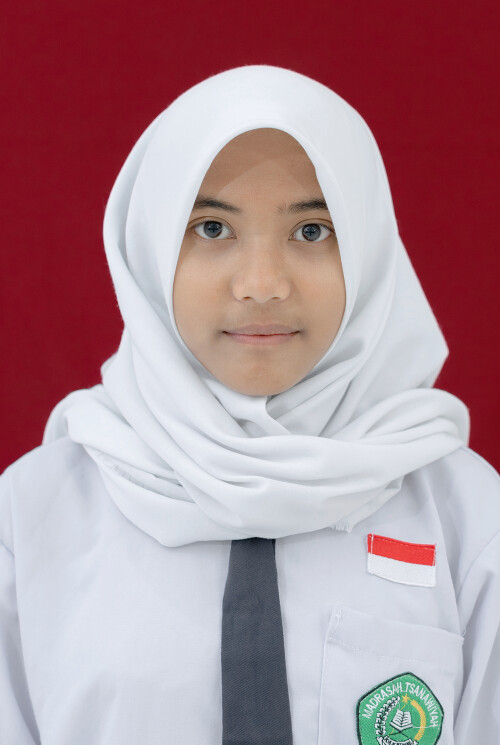 ANISA-FAJAR-SIDIQ.jpg
