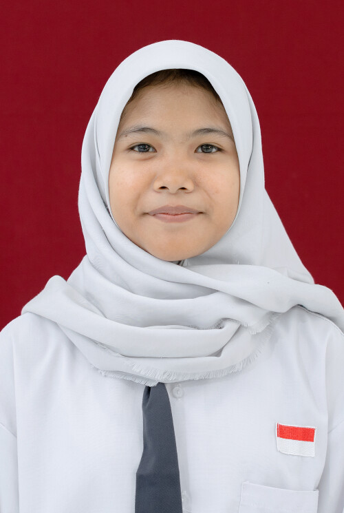 ANJUM.jpg