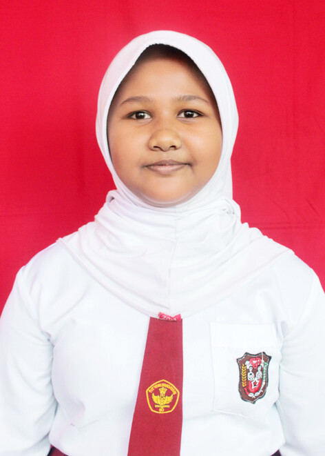 Dhawiya-Syafida-Adria.jpg