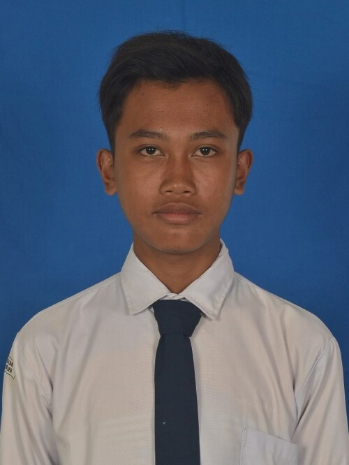 ILHAM-MAULANA.jpg