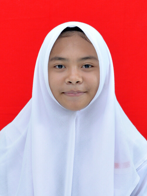 RISCHA-NATASYA-PUTRI.jpg