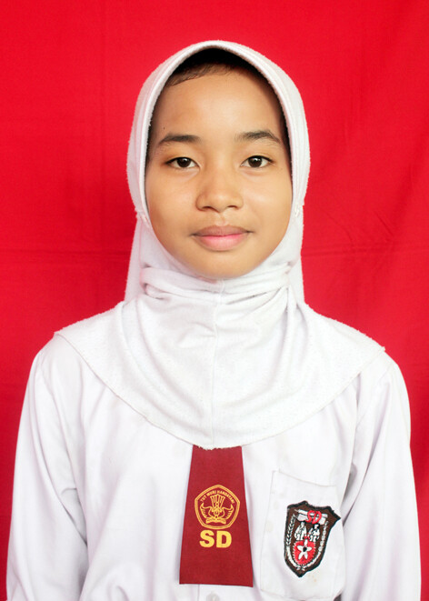 Wahyuni-Atikhareza-Putri.jpg